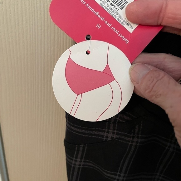 Isabel Maternity by Ingrid & Isabel black plaid leggings NWT - Picture 10 of 10